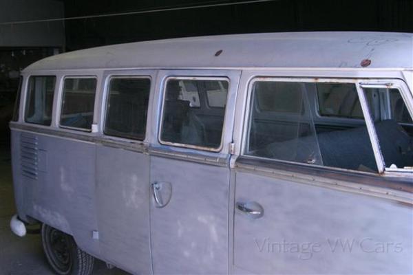 1961-vw-deluxe-bus-479.jpg