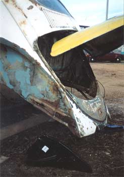 rusty vw oval window engine bay