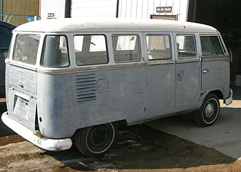 1961 vw deluxe bus rear